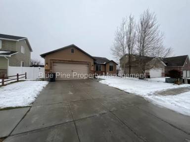 Main picture of 2717 Mary Dr