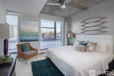 Main picture of 2040 Welton St