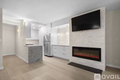 Main picture of 2250 Broadway Apartments