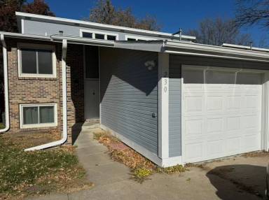 Main picture of 230 Parkside Ln