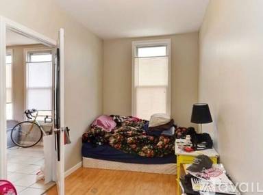 Main picture of 2300 W 21st Pl