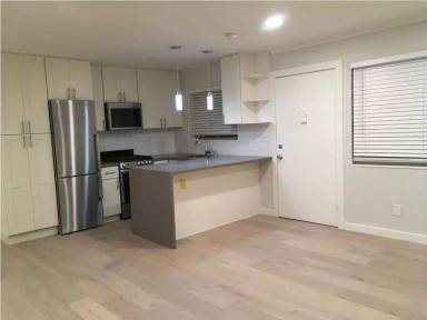 Main picture of 98 Vernon St