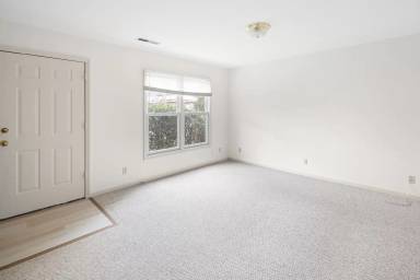 Main picture of 140 Elkwood Ave