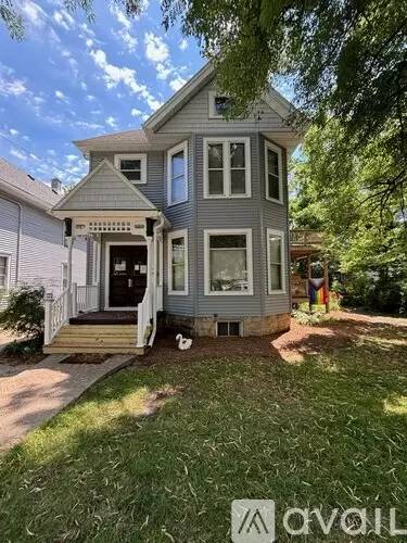 Main picture of 1111 E Johnson St