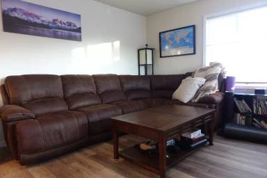 Main picture of 248 Zappa Pl