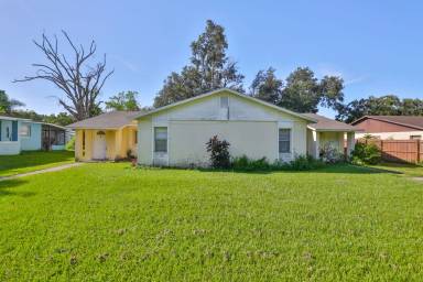 Main picture of 11507 Valencia Dr