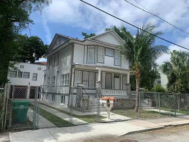 Main picture of 328 NW 4th Ave