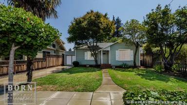 Main picture of 209 Bayswater Ave