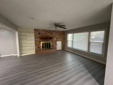 Main picture of 3500 Sturgis Ln