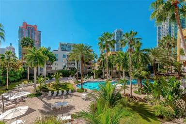 Main picture of The Courts At South Beach Condo