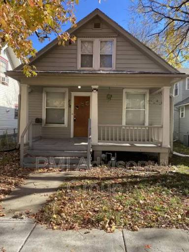 Main picture of 710 SW Jewell Ave