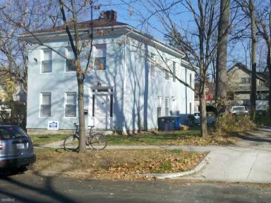 Main picture of 418 N State St