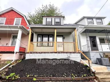 Main picture of 2115 6th Ave