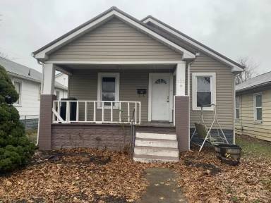 Main picture of 122 2nd Ave