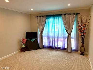 Main picture of 205 Saint Catherine Dr