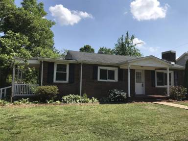 Main picture of 273 Carlyle Rd