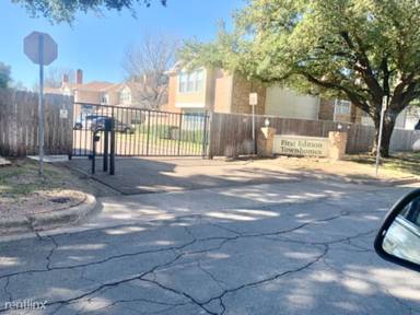 Main picture of 2320 Melissa Dr