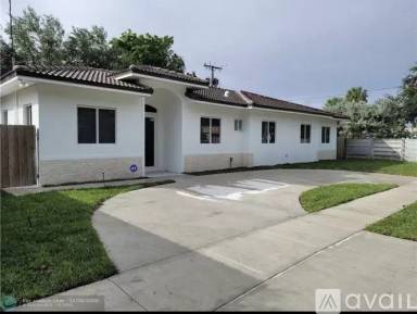 Main picture of 2900 SW 62nd Ave