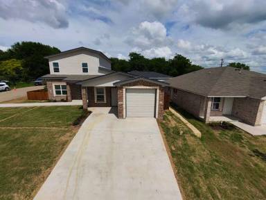 Main picture of 2107 Wildewood Dr