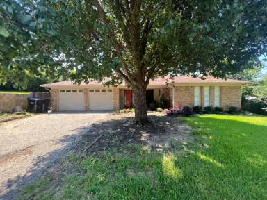 Main picture of 1322 Carnegie Dr