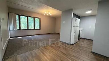 Main picture of 2343 B St