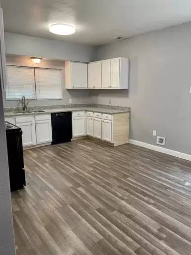 Main picture of 321 Levant Ave
