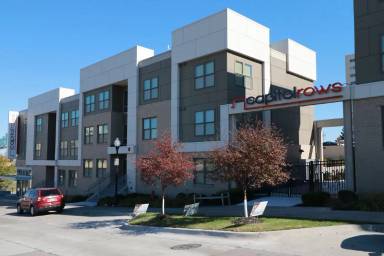Main picture of 2222 Davenport St