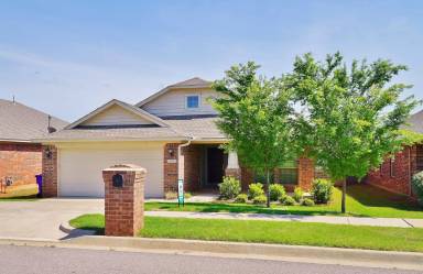 Main picture of 3325 Eaglerock Ln