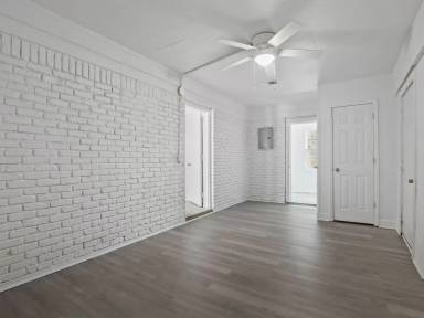 Main picture of 526 Woodlore Dr