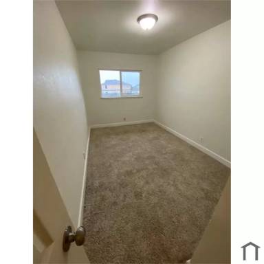 Main picture of 7201 E Meadow Bend Dr