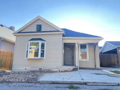 Main picture of 558 S Windsor St
