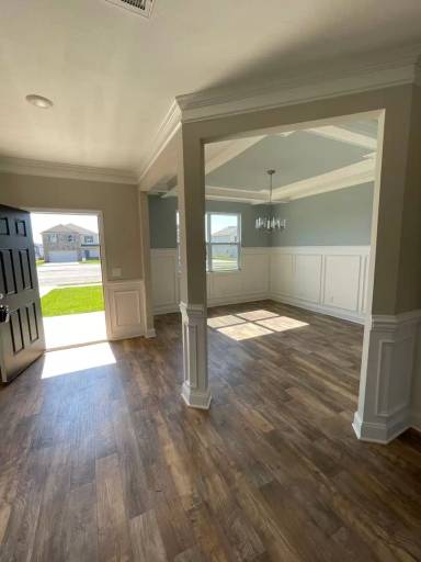 Main picture of 2255 Viking Ct