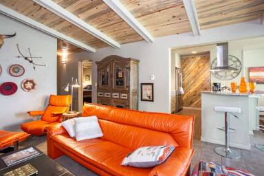 Main picture of 176 E La Bonte St