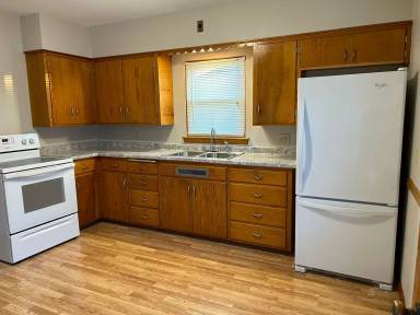 Main picture of 923 2nd St NW
