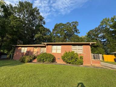 Main picture of 8505 Lynn Ave