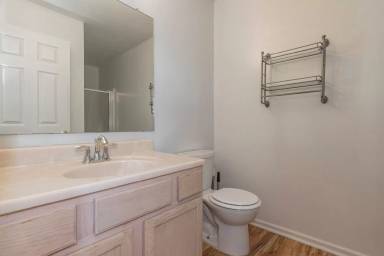 Main picture of 31 Emandan Ln