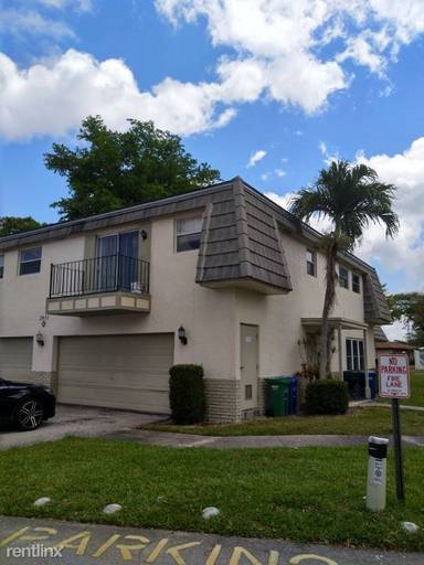 Main picture of 2933 NW 89th Ter
