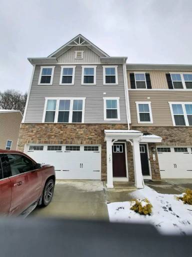 Main picture of 760 Buckeye Dr