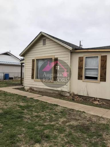 Main picture of 1642 Poplar St
