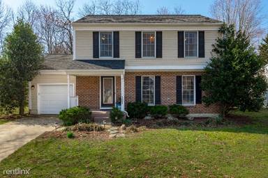 Main picture of 307 Riding Ridge Rd