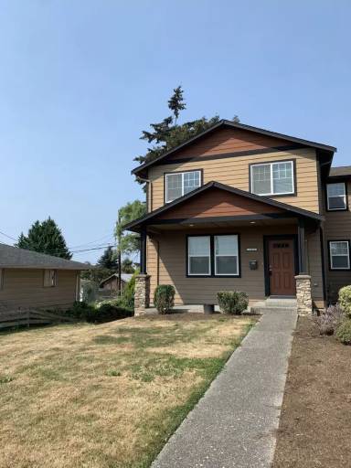 Main picture of 2102 Summit Ave