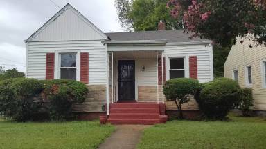 Main picture of 714 S Meadow St