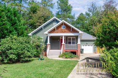 Main picture of 93 Cynthia Ln