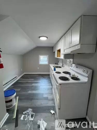 Main picture of 74 Godwin Ave