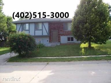 Main picture of 7704 S 130th St