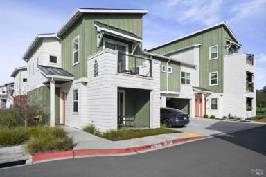 Main picture of 2670 Franz Kafka Ave