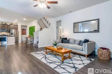 Main picture of 3930 Oak Creek Cir