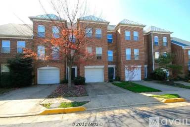Main picture of 12058 Edgemere Cir