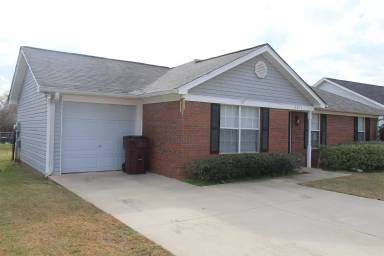 Main picture of 3011 Stonewater Dr