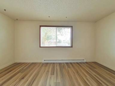 Main picture of 605 NW Kings Blvd